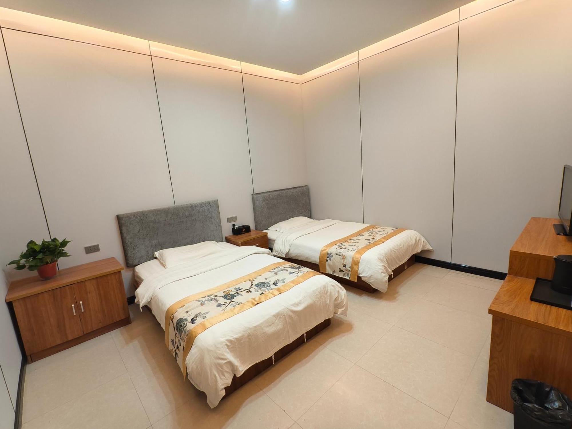 Huashan Gehui Hotel Huayin Экстерьер фото