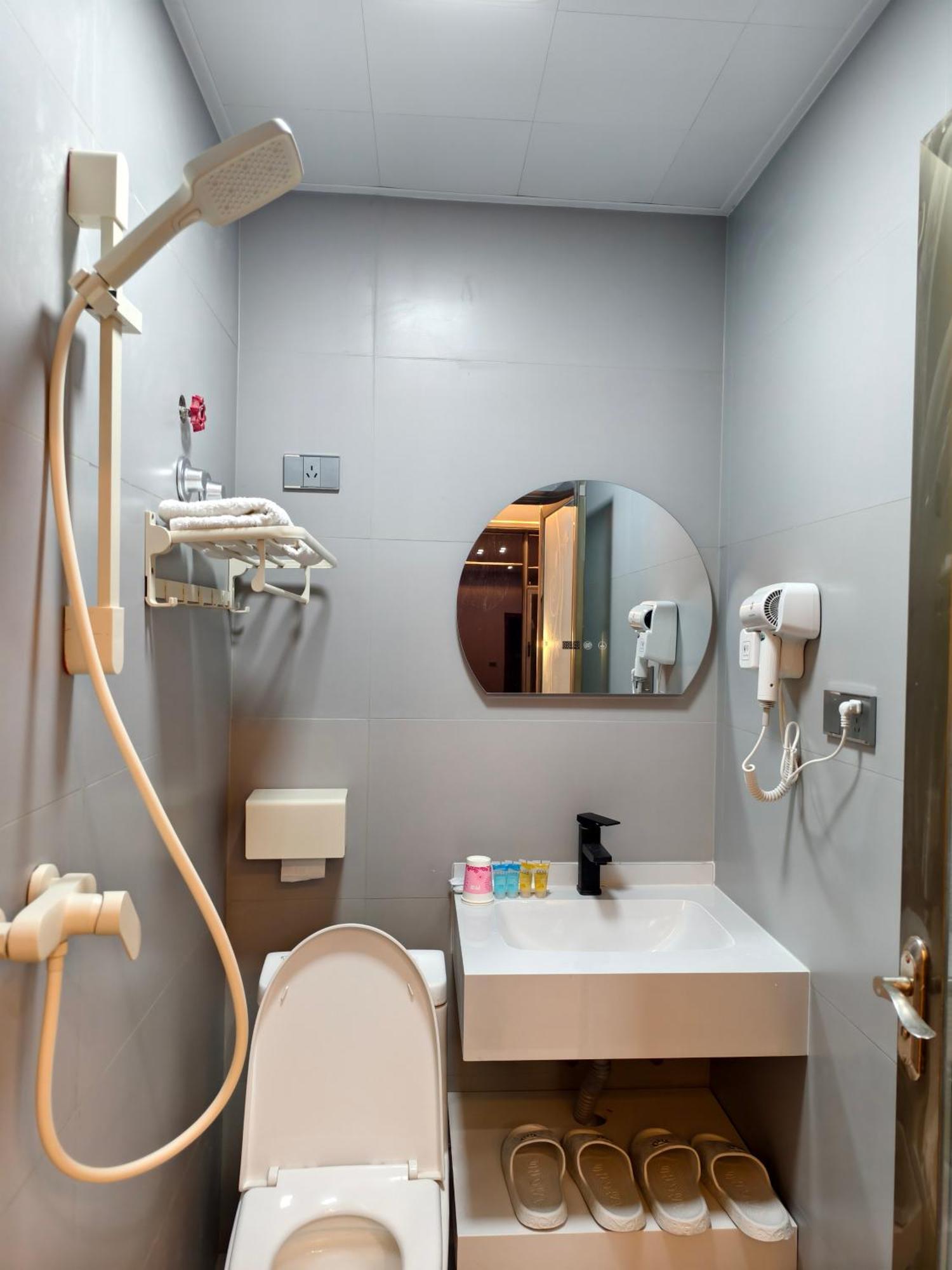 Huashan Gehui Hotel Huayin Экстерьер фото