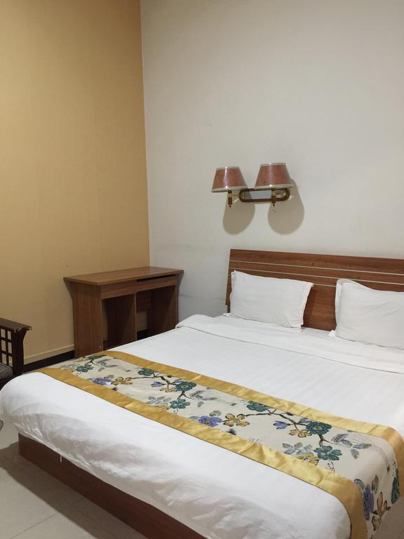 Huashan Gehui Hotel Huayin Экстерьер фото