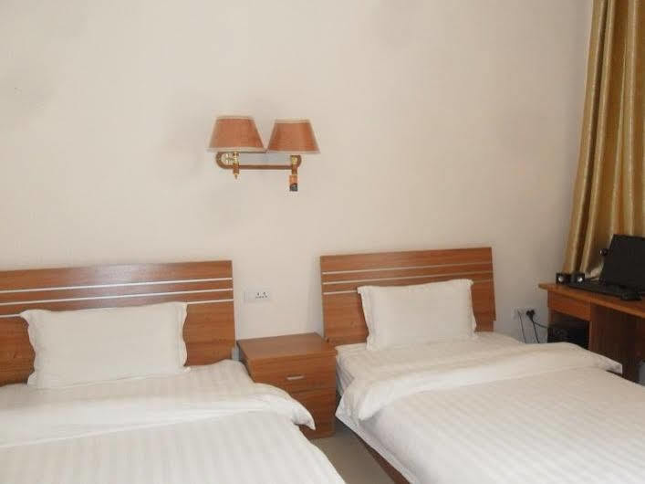 Huashan Gehui Hotel Huayin Экстерьер фото